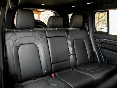 2025 Land Rover Defender 110 S