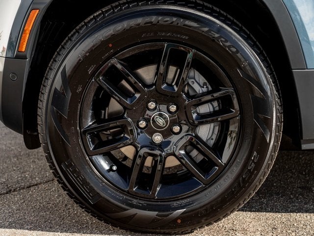 2025 Land Rover Defender 110 S