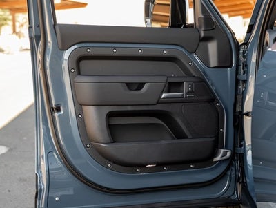 2025 Land Rover Defender 110 S