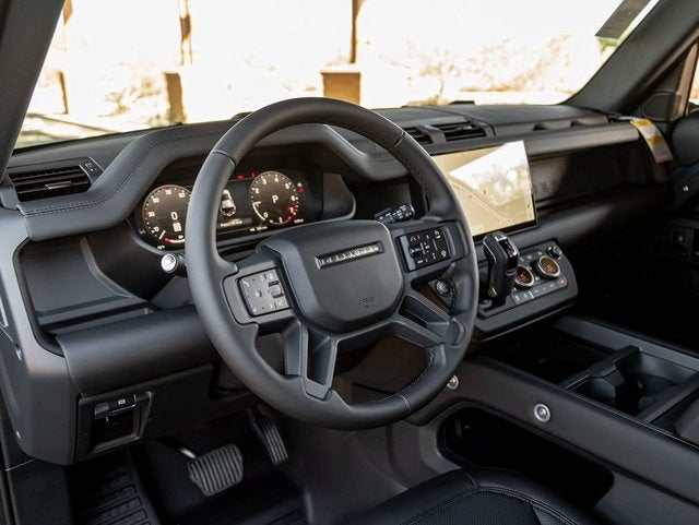 2025 Land Rover Defender 110 S