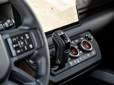 2025 Land Rover Defender 110 S