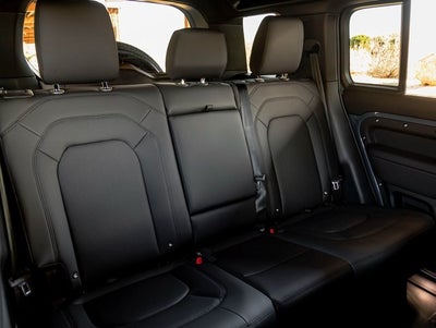 2025 Land Rover Defender 110 S