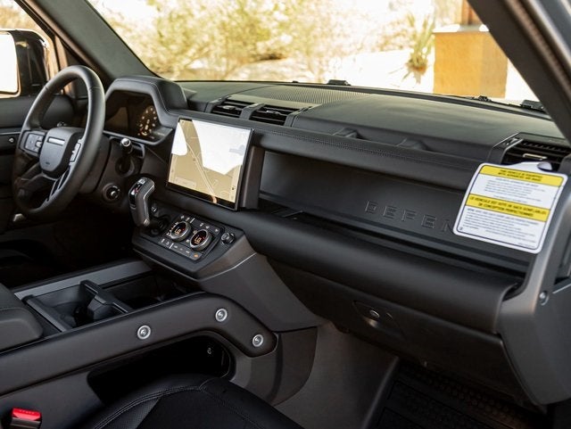 2025 Land Rover Defender 110 S