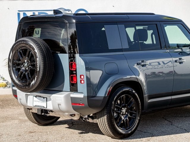 2025 Land Rover Defender 110 S