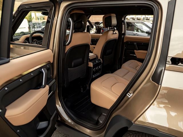 2026 Land Rover Defender 110 S