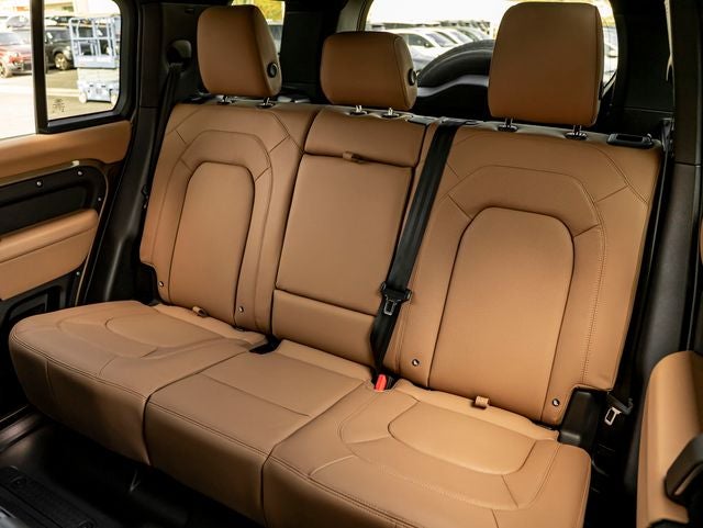 2026 Land Rover Defender 110 S
