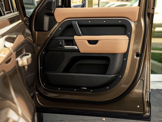 2026 Land Rover Defender 110 S