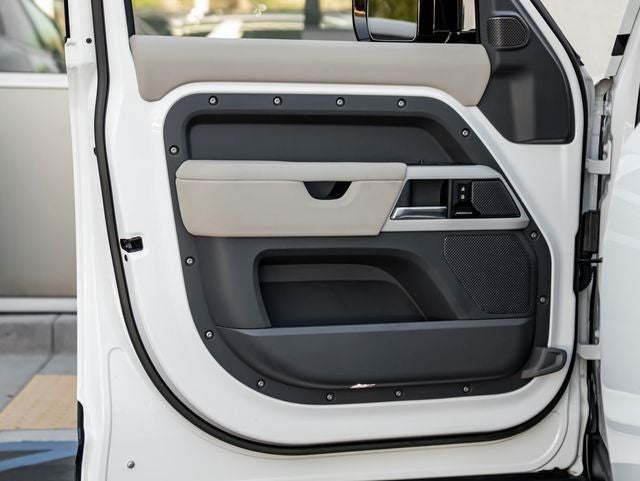 2023 Land Rover Defender 110 S