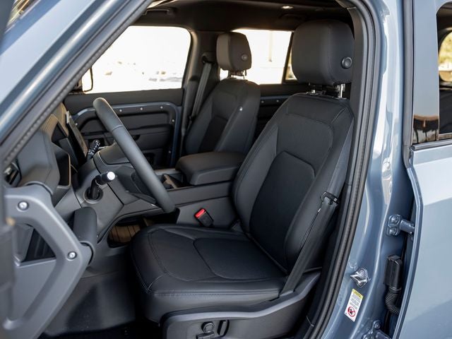 2025 Land Rover Defender 110 S