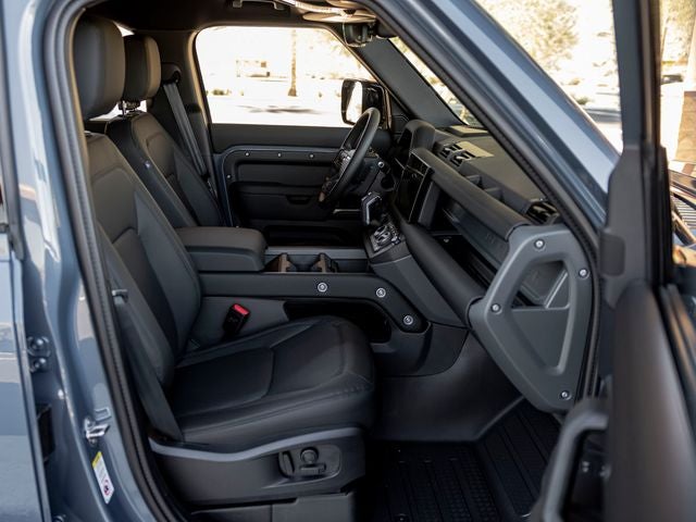 2025 Land Rover Defender 110 S