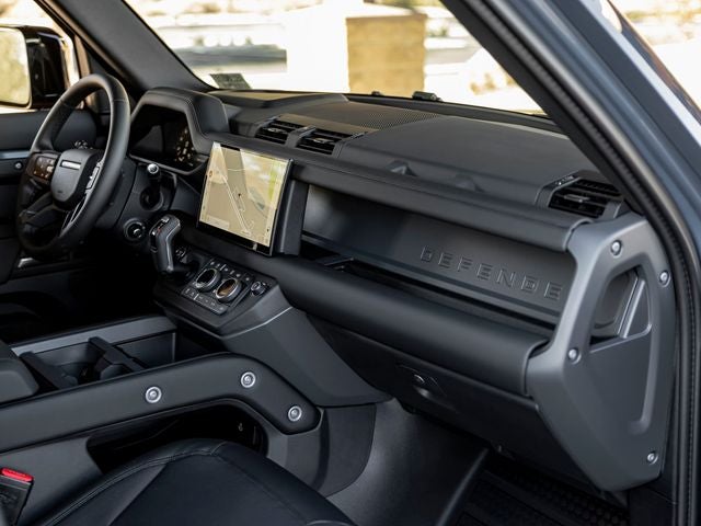 2025 Land Rover Defender 110 S