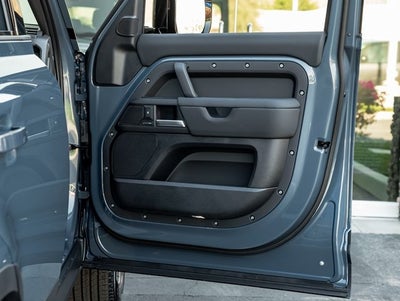 2026 Land Rover Defender 110 S