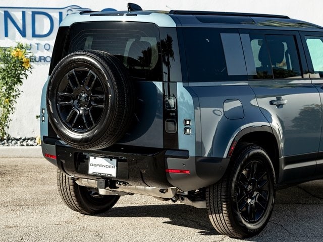 2026 Land Rover Defender 110 S