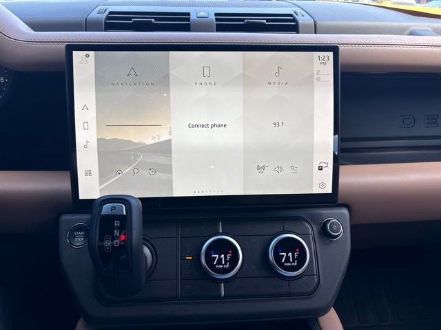 2026 Land Rover Defender 110 S