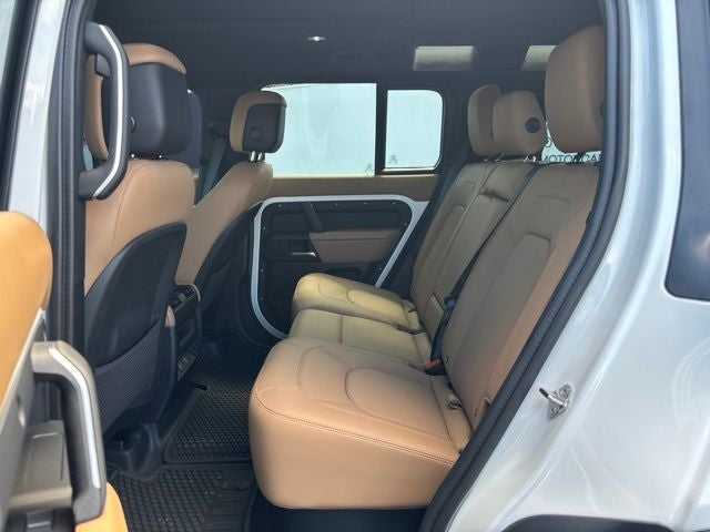 2026 Land Rover Defender 110 S