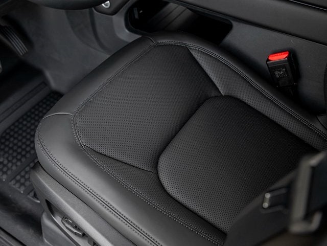 2026 Land Rover Defender 110 S