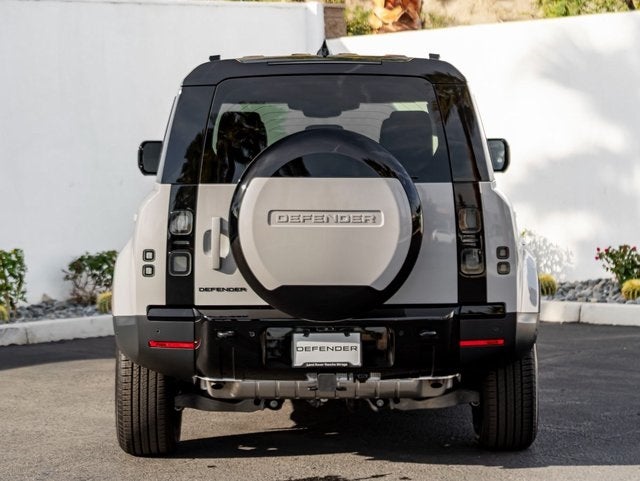 2026 Land Rover Defender 110 S