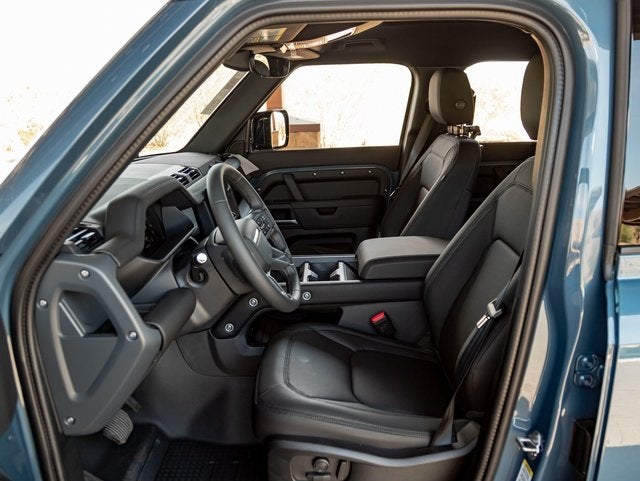 2025 Land Rover Defender 110 S