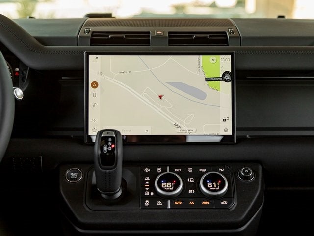 2025 Land Rover Defender 110 S