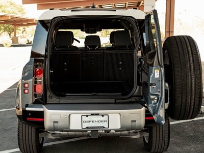 2025 Land Rover Defender 110 S