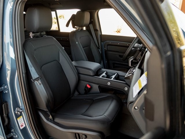 2025 Land Rover Defender 110 S