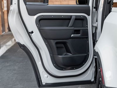 2026 Land Rover Defender 110 S