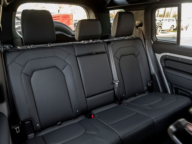 2026 Land Rover Defender 110 S