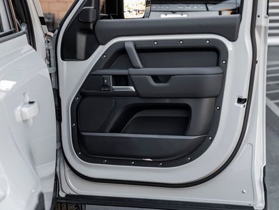 2026 Land Rover Defender 110 S
