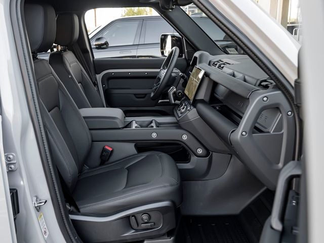 2026 Land Rover Defender 110 S