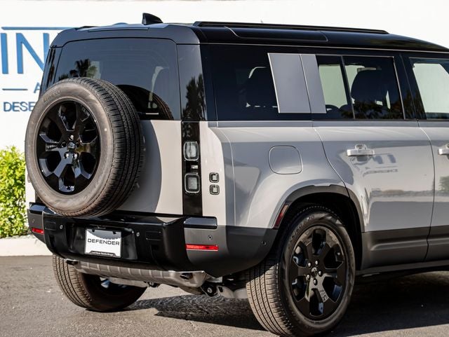 2026 Land Rover Defender 110 S