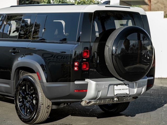 2025 Land Rover Defender 130 S