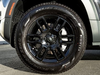 2025 Land Rover Defender 130 S