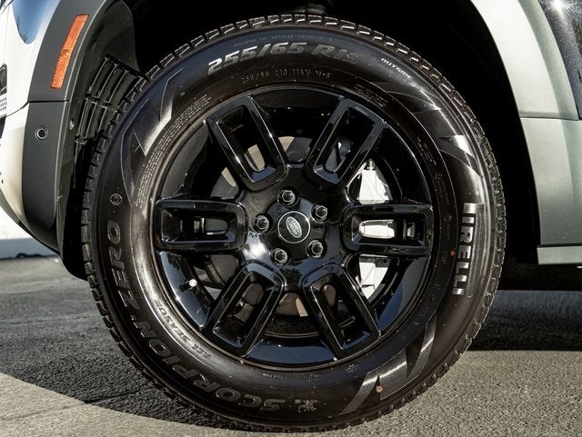 2025 Land Rover Defender 130 S