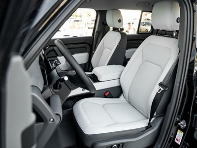 2025 Land Rover Defender 130 S