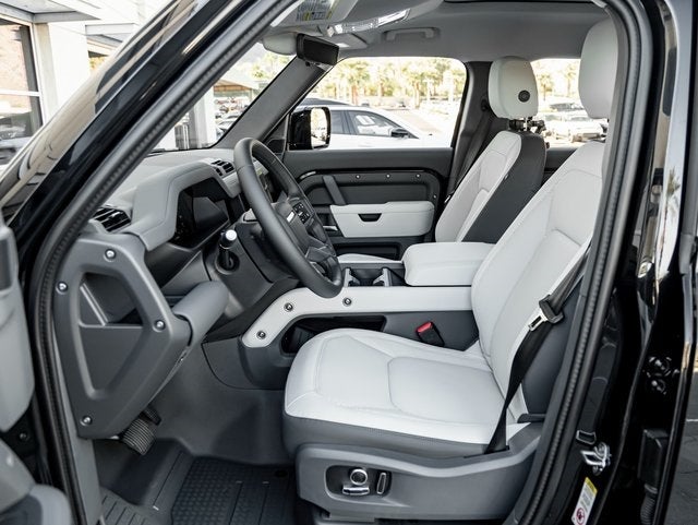 2025 Land Rover Defender 130 S