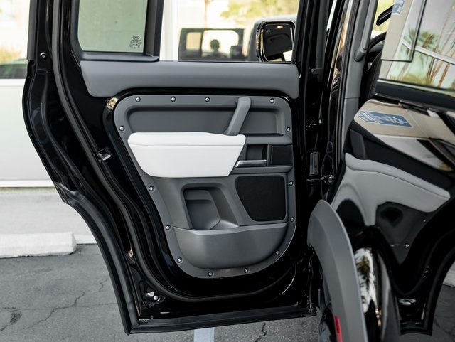 2025 Land Rover Defender 130 S