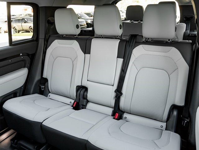 2025 Land Rover Defender 130 S