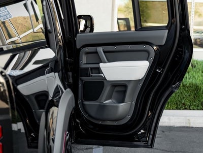 2025 Land Rover Defender 130 S