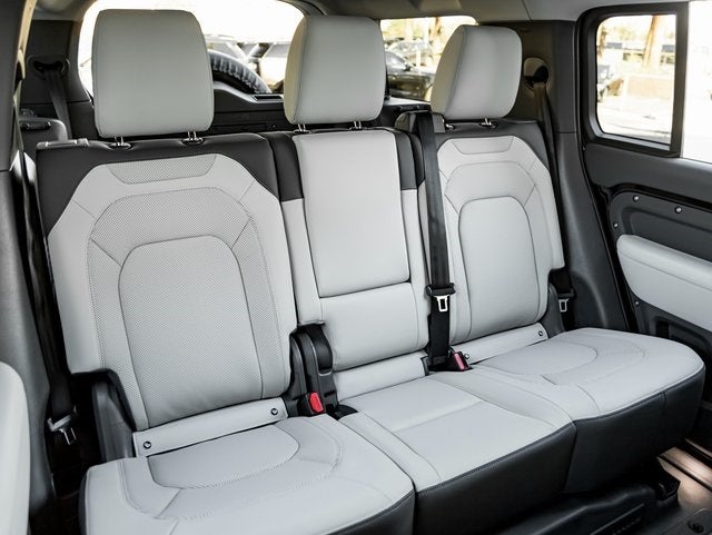 2025 Land Rover Defender 130 S