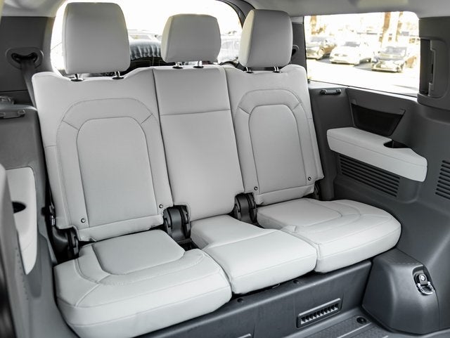 2025 Land Rover Defender 130 S