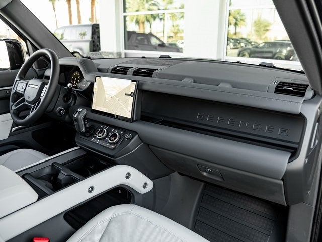 2025 Land Rover Defender 130 S
