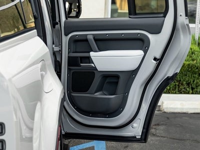 2026 Land Rover Defender 130 S