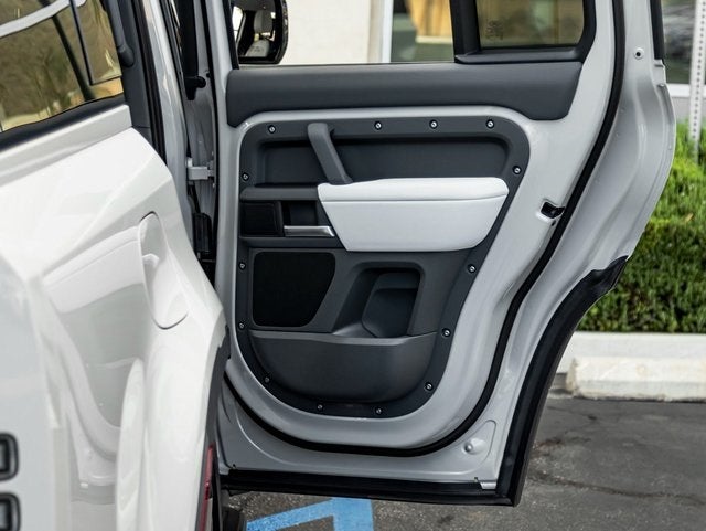 2026 Land Rover Defender 130 S