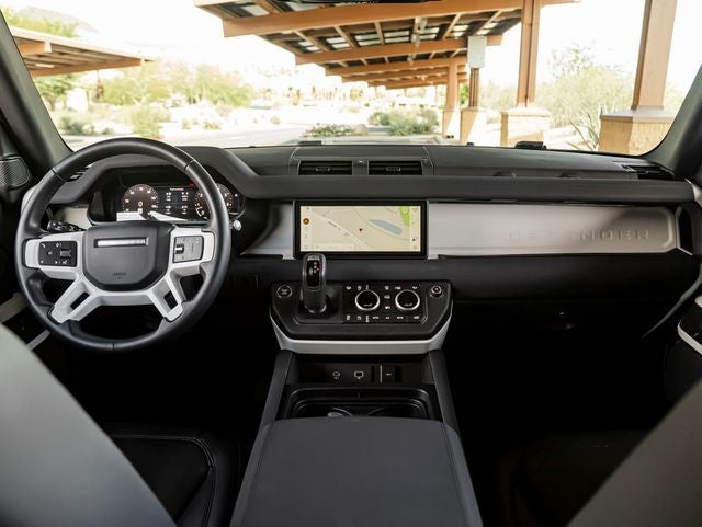 2023 Land Rover Defender 90 SE