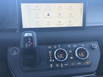 2023 Land Rover Defender 110 SE