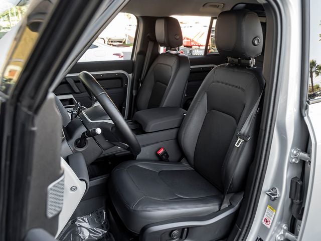 2023 Land Rover Defender 110 SE