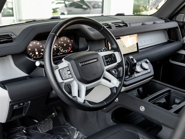 2023 Land Rover Defender 110 SE