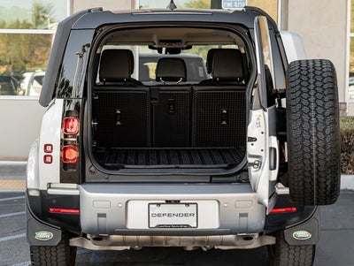 2023 Land Rover Defender 110 SE
