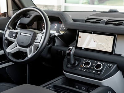 2023 Land Rover Defender 110 SE