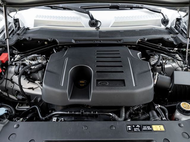 2023 Land Rover Defender 110 SE